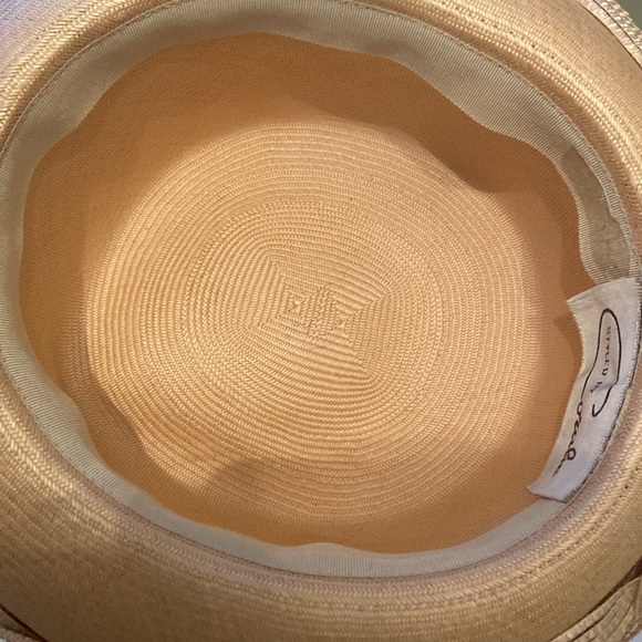 Really Cute Natural Straw Hat by Coralie - Picture 8 of 9